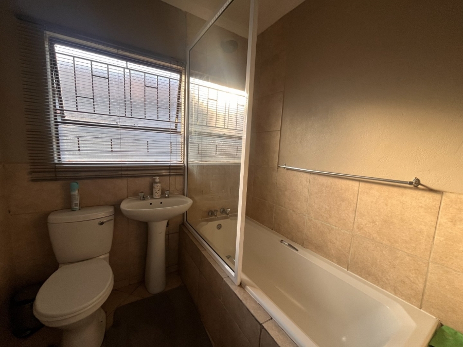 2 Bedroom Property for Sale in Pinehaven Free State